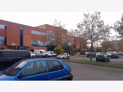 Location bureaux 677m² R+1 en ZAC à Colomiers