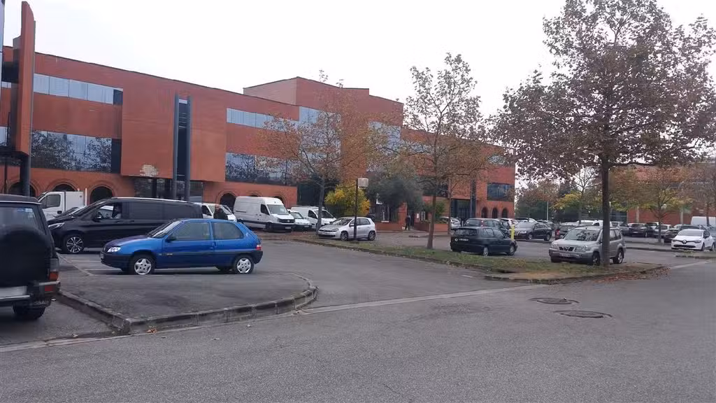 Location bureaux 677m² R+1 en ZAC à Colomiers