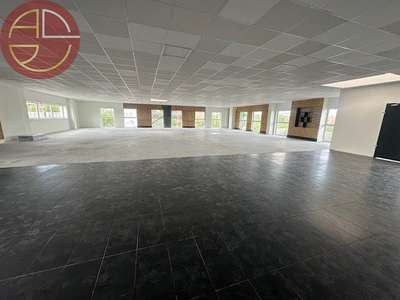 NORD-OUEST TOULOUSE  COLOMIERS  À LOUER  300 M²