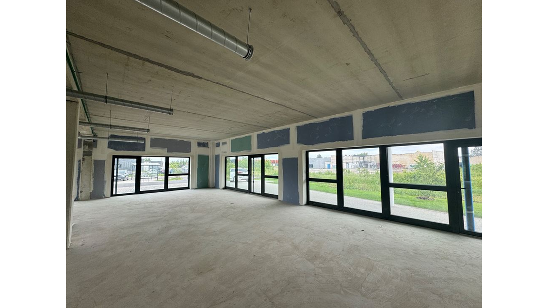 A louer bureau commercial de 182m² à Sainte-Savine