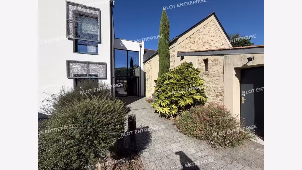 A louer bureaux de 320m² dans le Haut de Couëron