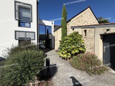 À LOUER - BUREAUX - 320 M² - COUËRON