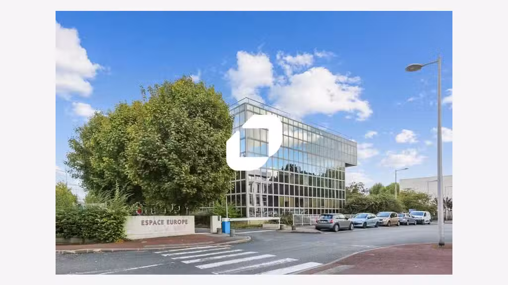 A louer Bureaux 2242m² Evry courcouronnes