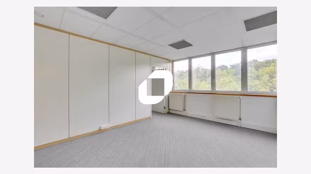 A louer Bureaux 2242m² Evry courcouronnes