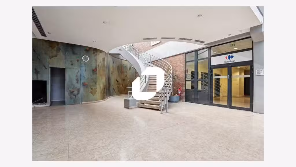 A louer Bureaux 8000m² Evry courcouronnes