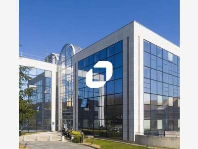 A louer Bureaux 324m² Cergy