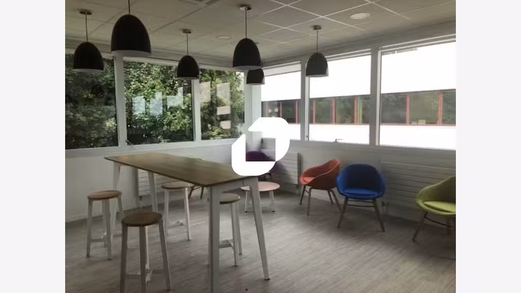 A louer Bureaux 8782m² Cergy