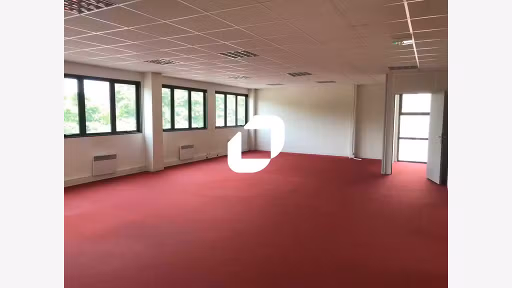A louer Bureaux 500m² Cergy