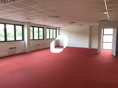 A louer Bureaux 500m² Cergy