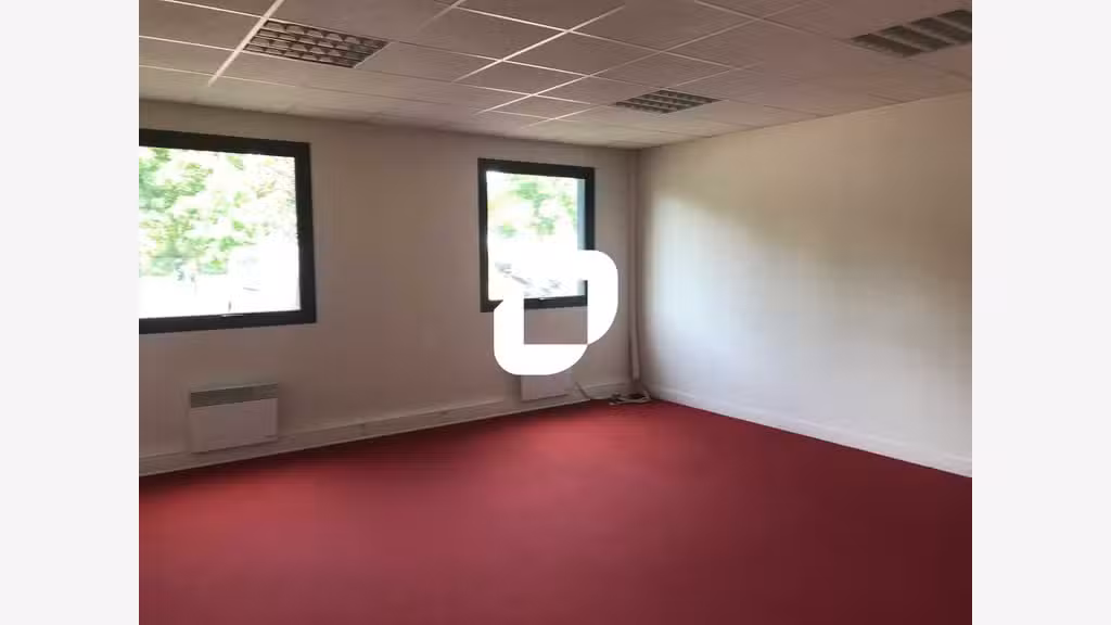 A louer Bureaux 500m² Cergy