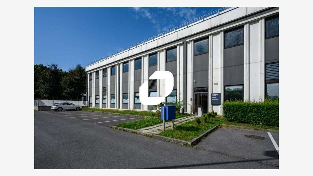 A louer Bureaux 6747m² Cergy