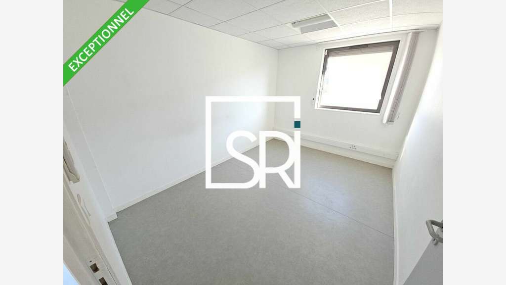 A louer bureaux 111m² empl N°1 Cournon-d'Auvergne