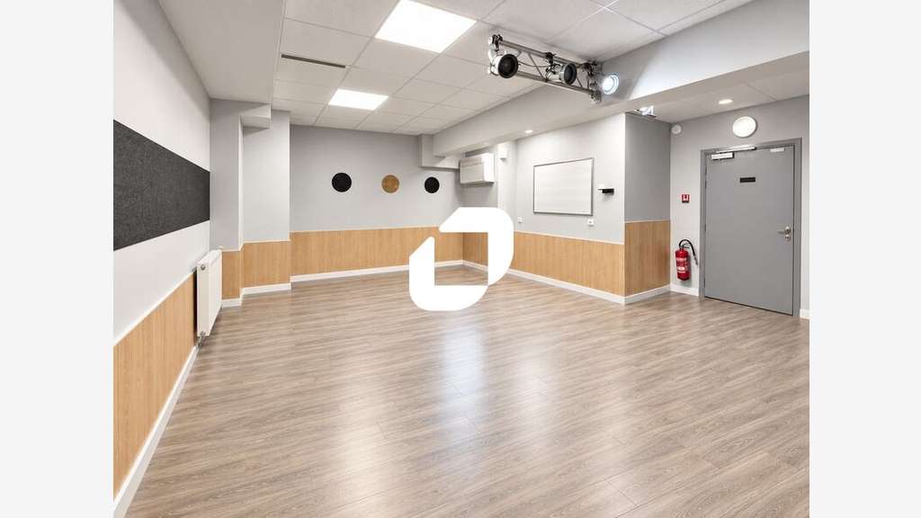 A louer Bureaux 1394m² Creteil