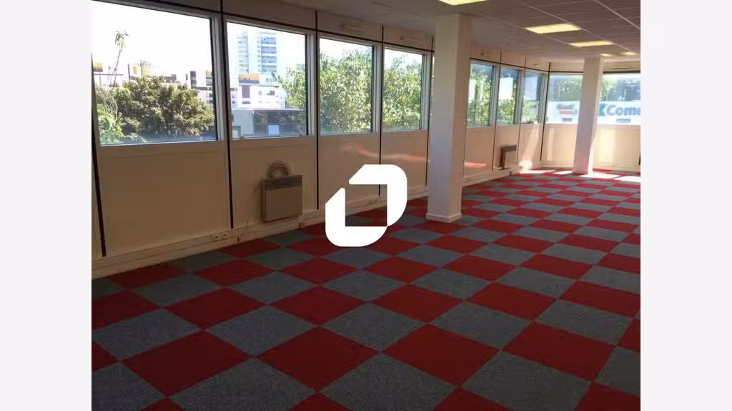 A louer Bureaux 87m² Creteil