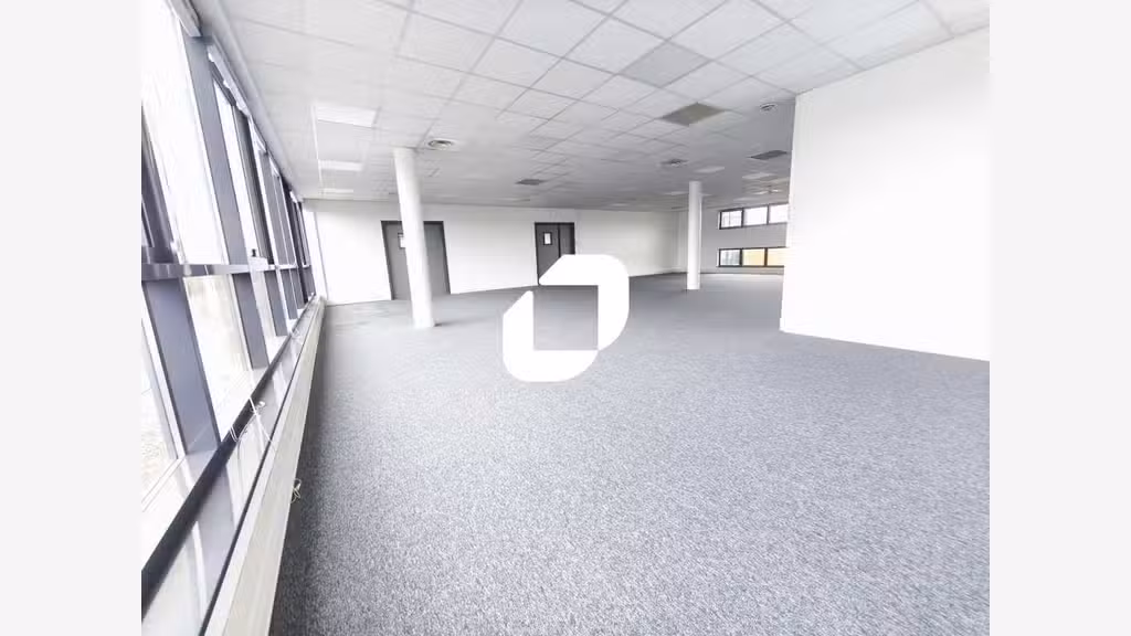 A louer Bureaux 2071m² Creteil