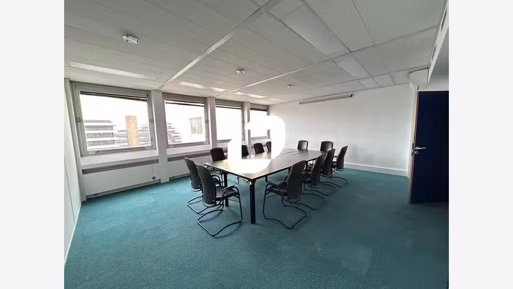 A louer Bureaux 337m² Creteil