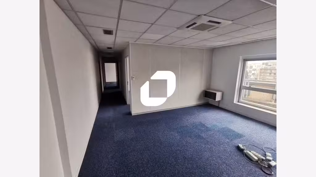 A louer Bureaux 673m² Creteil