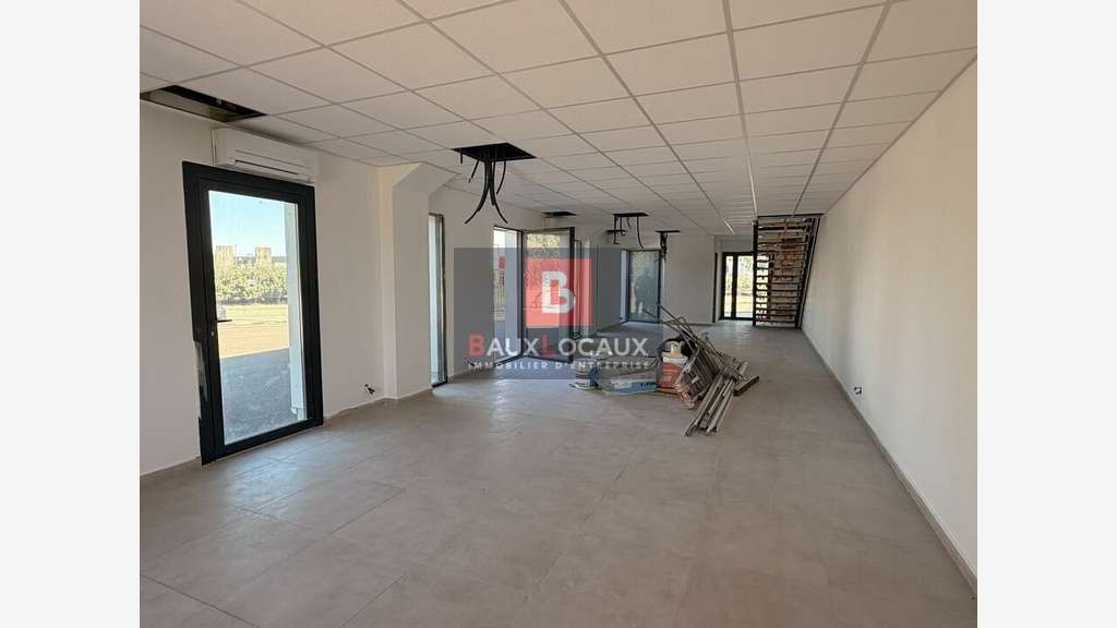 Bureaux neufs 160m² à louer à Cavaillon 