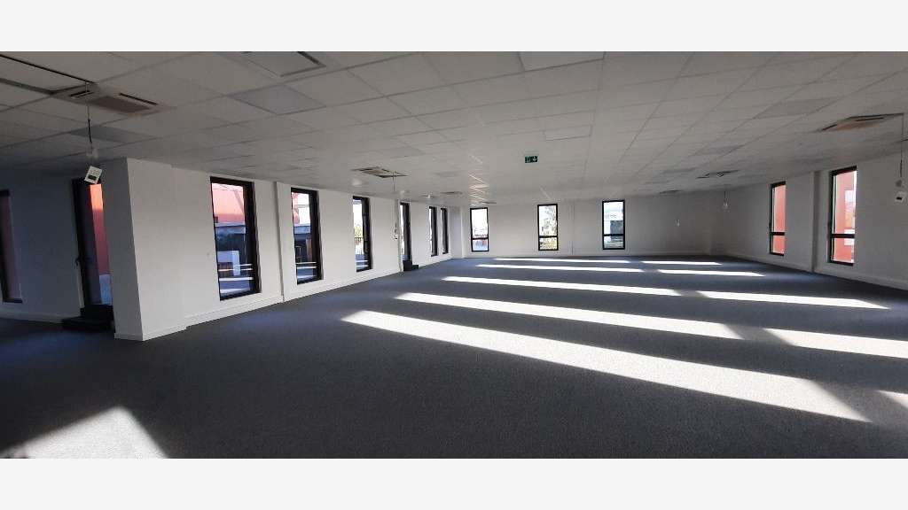 Bureaux de 124 à 285m² à louer Dardilly Techlid 