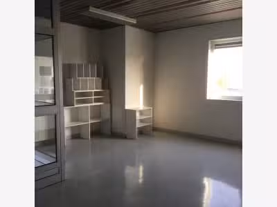 À louer bureaux de 1400m² à Saint Florent-sur Cher