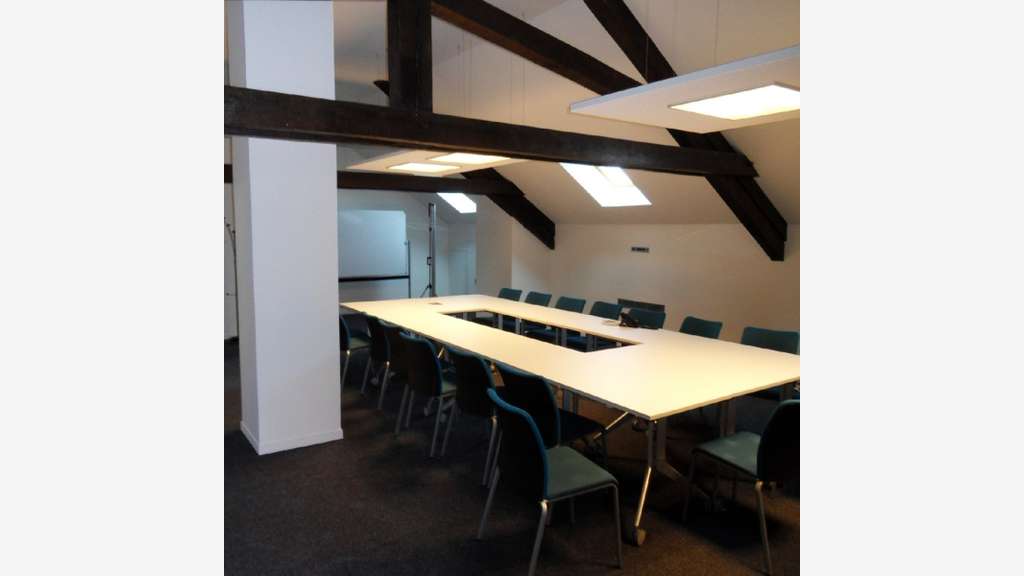 À louer bureaux de 6302m² à Châteauroux centre