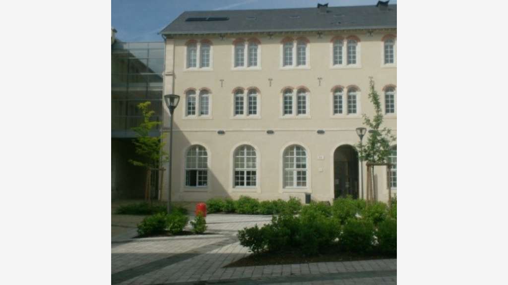 À louer bureaux de 6302m² à Châteauroux centre