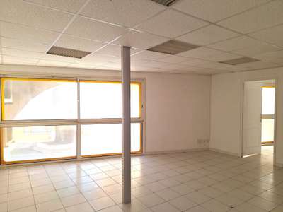 Loue bureaux de 93m² env. en centre St Raphaël
