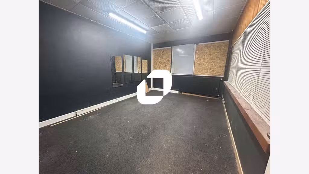 A louer Bureaux 280m² Domont