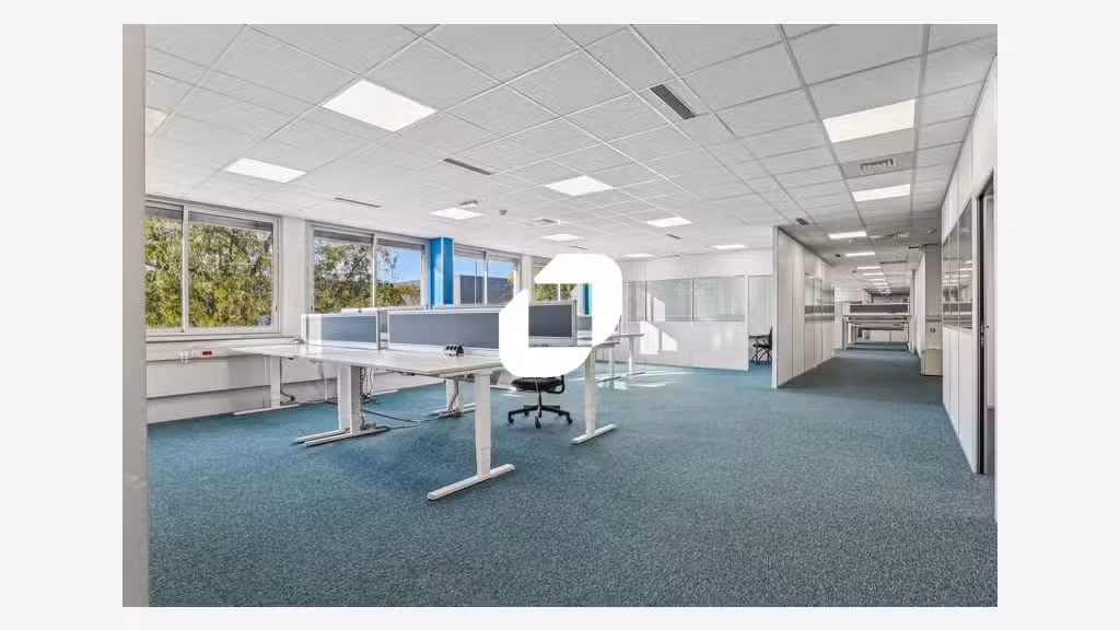 A louer Bureaux 1810m² Drancy