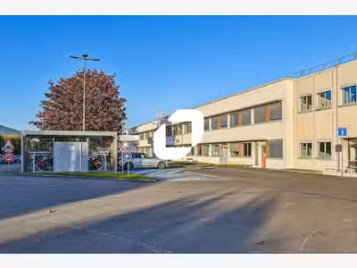 A louer Bureaux 1810m² Drancy