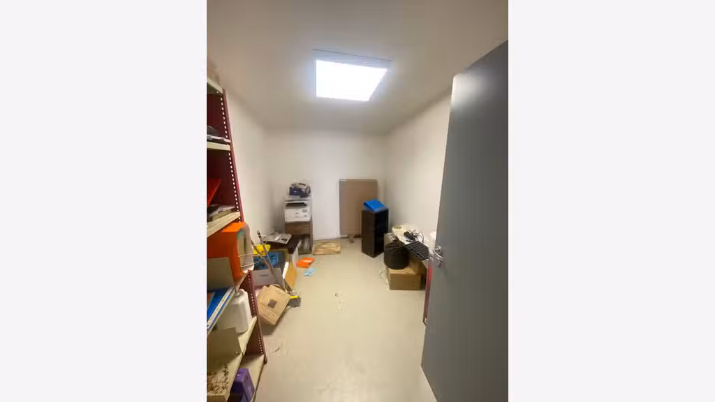 A louer bureaux de 7m² à Ducos zone Cocotte