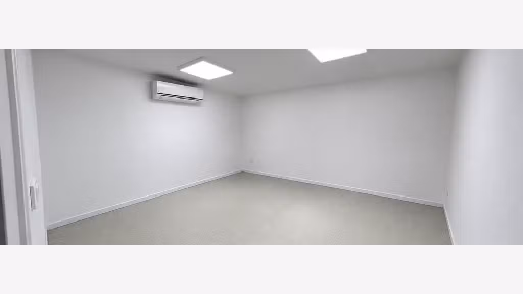 A louer bureau + espace de stockage à Ducos