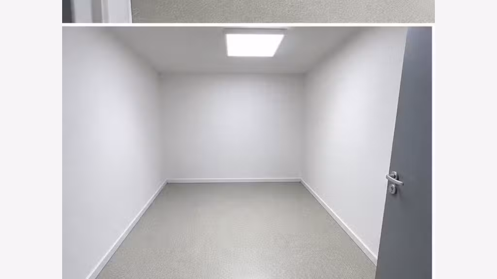 A louer bureau + espace de stockage à Ducos