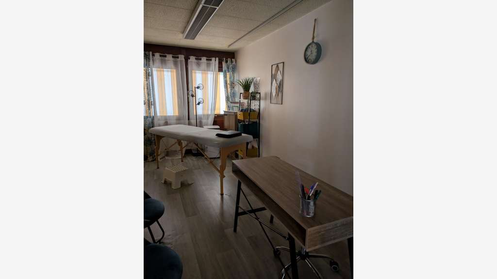 Local/bureau 469m² à louer à Echirolles (38)