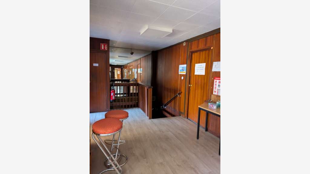 Local/bureau 469m² à louer à Echirolles (38)
