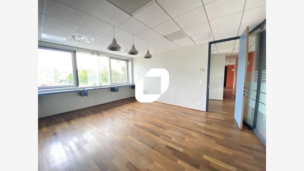 A louer Bureaux 649m² Ecully
