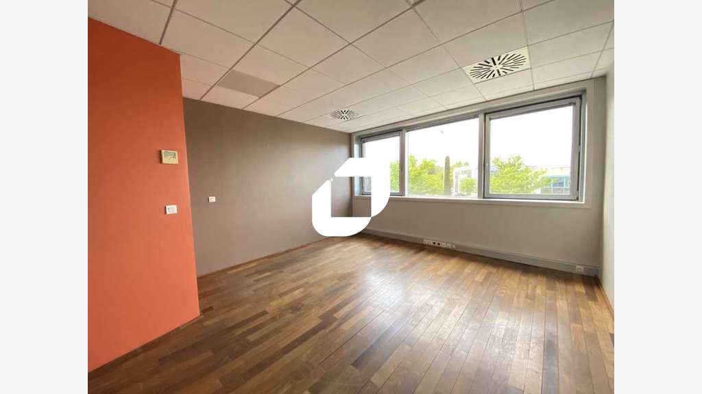 A louer Bureaux 649m² Ecully