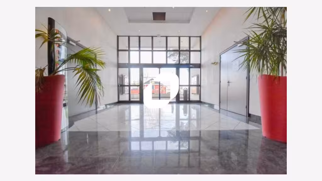 A louer Bureaux 899m² Ecully
