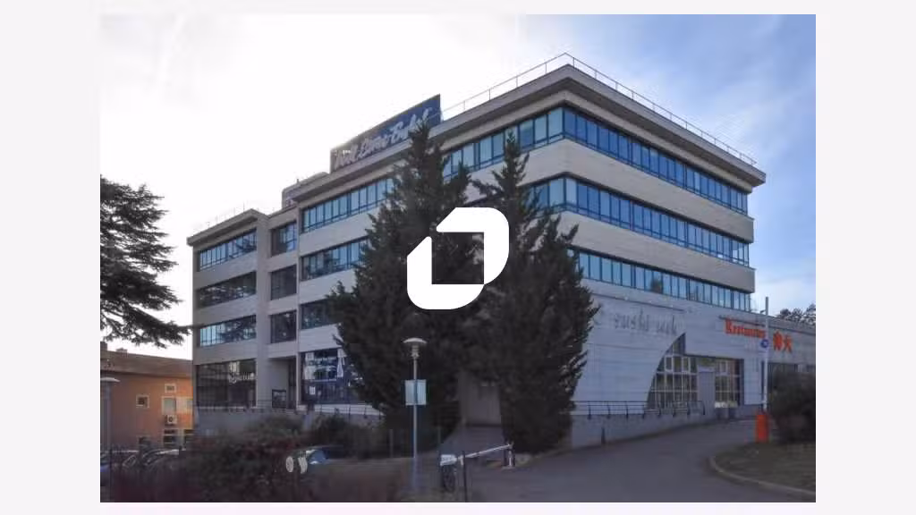 A louer Bureaux 899m² Ecully