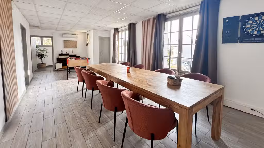 Bureaux avec parkings à Brie-Comte-Robert centre