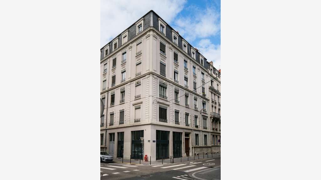 Local 77m² à louer Lyon 7e rue Jaboulay