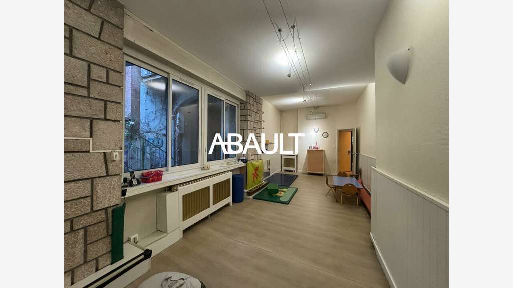 Bureaux 198m² RDC à louer Toulouse Rue Roquelaine