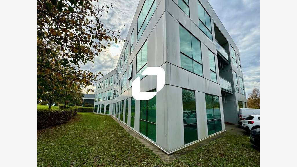 A louer Bureaux 256m² Entzheim