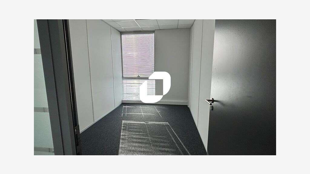 A louer Bureaux 256m² Entzheim