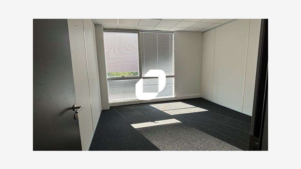 A louer Bureaux 256m² Entzheim