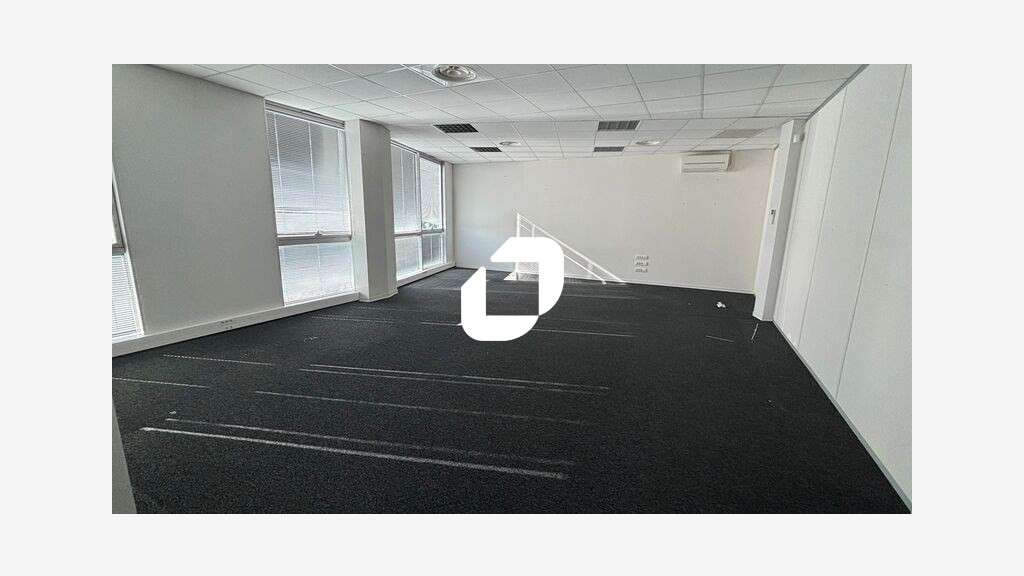A louer Bureaux 256m² Entzheim