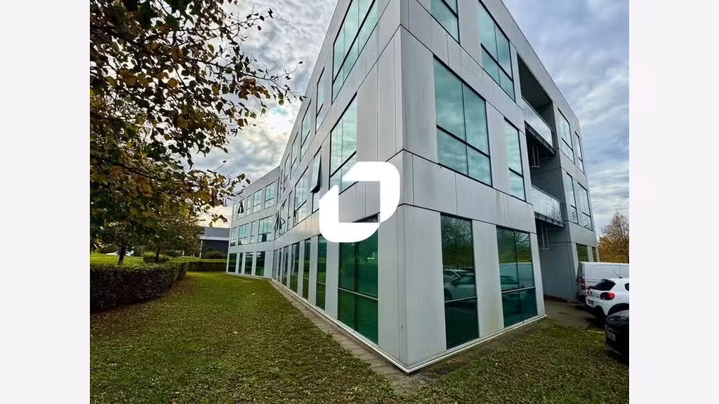 A louer Bureaux 256m² Entzheim