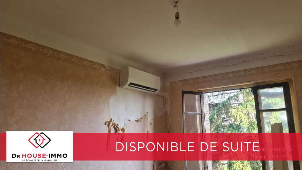 Loue immeuble de 195m² RDC + 1er étage à Epinouze