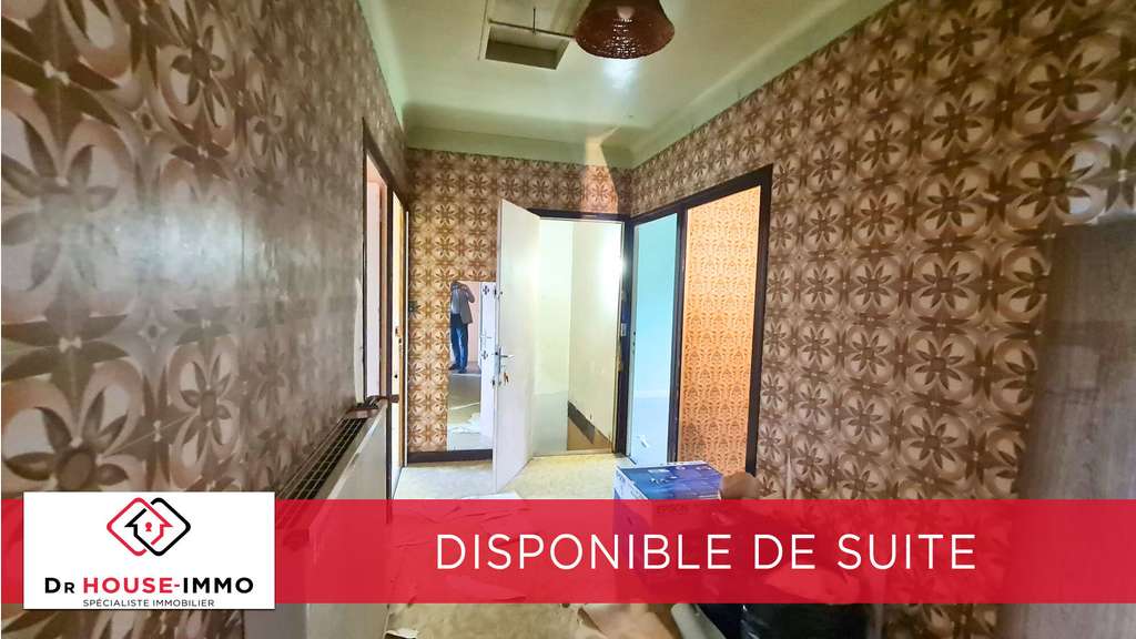 Loue immeuble de 195m² RDC + 1er étage à Epinouze
