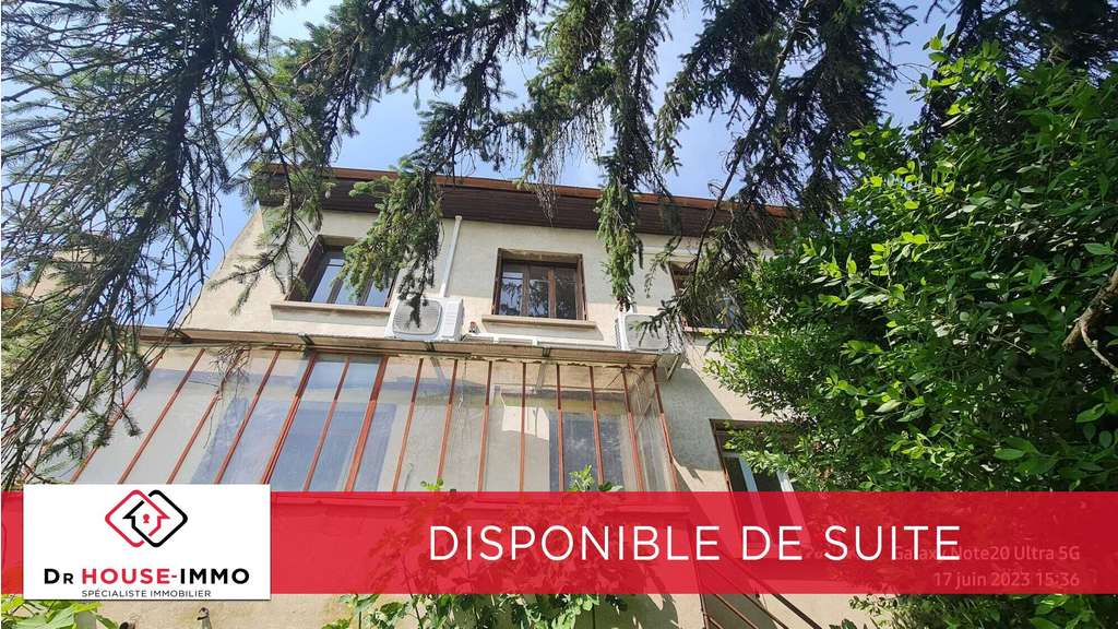 Loue immeuble de 195m² RDC + 1er étage à Epinouze